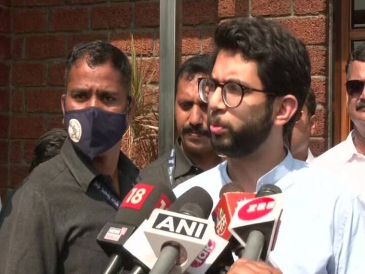 Person with suspected new variant has recovered fully & high-risk contacts have been COVID negative, tweets Maharashtra Min Aaditya Thackeray XE Variant in Maharashtra: मुंबई में मिला था कोरोना का नया वेरिएंट XE, मरीज की हालात को लेकर आदित्य ठाकरे ने दिया ये बयान