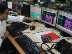 Closing Bell: Sensex Falls 575 Points, Nifty Ends Below 17,650 On Weak Global Cues