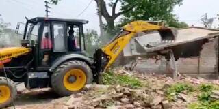 Hooghly News: সরকারের জমিতে 'সরকারি' বাড়ি, ভাঙতে হল কোর্টের নির্দেশে