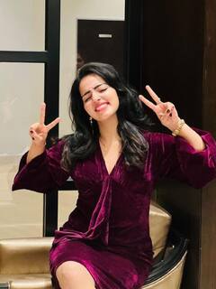 மலையாள பட நடிகை மாளவிகா மேனன் ரீசன்ட் இன்ஸ்டா போட்டோ ஷூட்.!