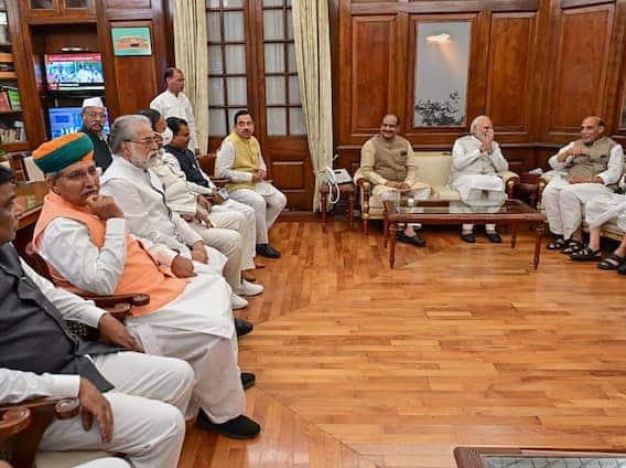 Photos: When PM Modi, Sonia Gandhi and Mulayam Singh Yadav were seen together, Lok Sabha Speaker Om Birla shared the picture