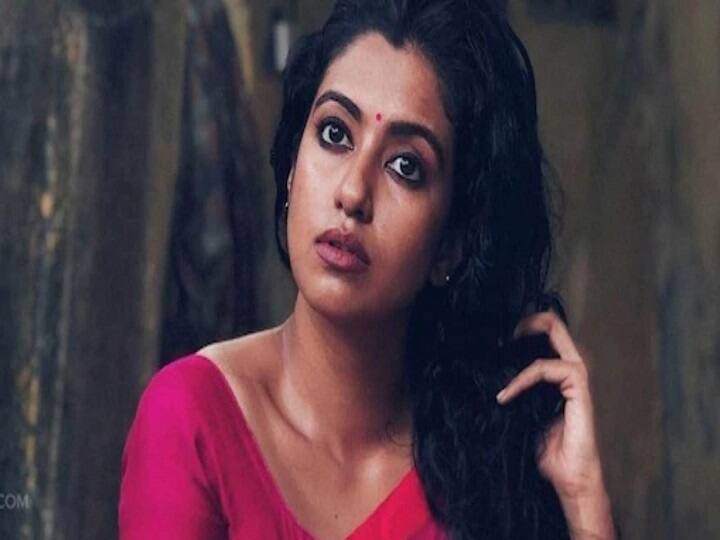 serial actress kannamma roshini shared her emotional part ”என்னது இவளைப்போய் சேர்த்து விட்டாங்க..” : கேலிப்பேச்சும், நம்ம பாரதி கண்ணம்மாவுடைய பதிலும்..