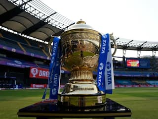 IPL 2022 TV Rating: आईपीएल को लगा झटका, पिछले साल की तुलना में 33 प्रतिशत घटी व्यूवरशिप
