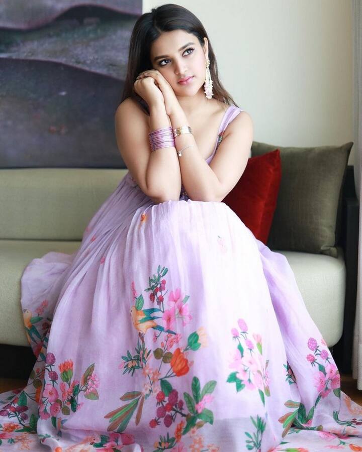 ప్రస్తుతం ఈ బ్యూటీ 'హరిహర వీరమల్లు' సినిమాలో నటిస్తోంది. (Courtesy : Nidhi Agerwal Instagram)