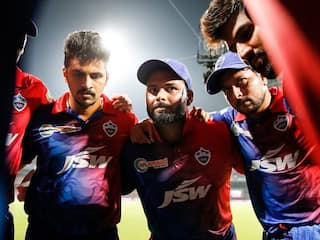 LSG vs DC: लखनऊ से मिली हार के बाद दिल्ली को एक और झटका, कप्तान ऋषभ पंत पर लगा 12 लाख रुपये का जुर्माना