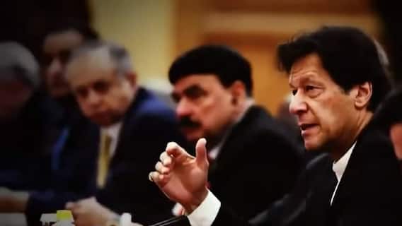 Pakistan Political Crisis: Opposition rejoices as SC gives jolt to Imran Khan | ABP News