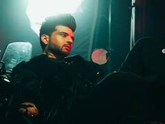 'लॉक अप' की इस कंटेस्टेंट ने करण कुंद्रा के साथ किया फ्लर्ट, एक्टर ने पलटकर दिया दो टूक जवाब