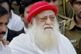 Dead Body In Ashram: યુપીમાં આસારામના આશ્રમની અંદરથી કારમાંથી બાળકીની લાશ મળી, 4 દિવસ પહેલા ગુમ હતી, પોલીસ ઘટનાસ્થળે પહોંચી