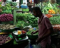 Market Price Hike : জিনিসপত্রের লাগামছাড়া দাম, কোন শাক-সবজির কী দাম, জানুন