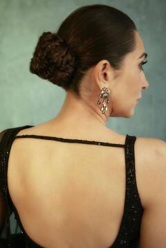 Karishma Kapoor : करिश्माचा 'करिश्मा' 47 व्या वर्षीही कायम! आजही तरुणाईची मनं जिंकते...