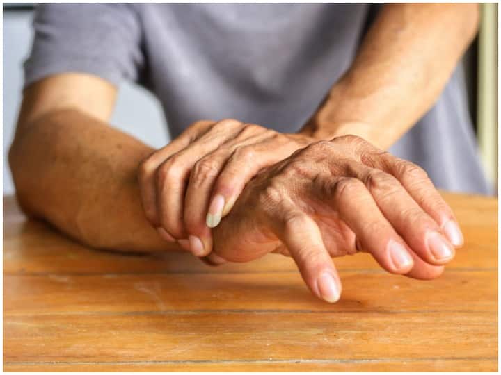 Health Tips, Hand trembling problem will be overcome by these 5 Exercises, Health Care Tips आपको होती है हाथ कांपने की समस्या? इन 5 एक्सरसाइज से होगी दूर