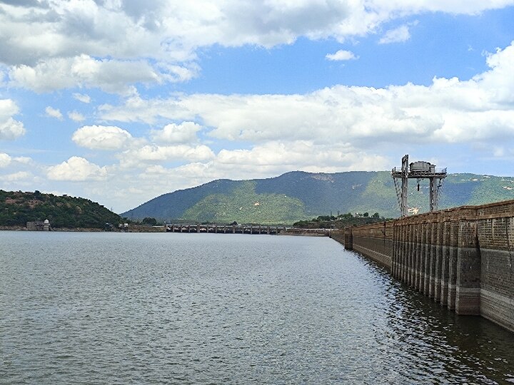 Mettur Dam : மேட்டூர் அணையின் நீர்வரத்து 1,409 கன அடியில் இருந்து 1,098 கன அடியாக குறைப்பு.
