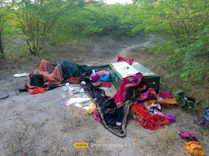 10 shaving jewelery robbery at TNPL officer's house near Trichy இது தமிழ்நாட்டுக்கு புதுசு...! வீட்டின் பூட்டை உடைத்து பீரோவை மட்டும் தூக்கி சென்ற கொள்ளையர்கள்