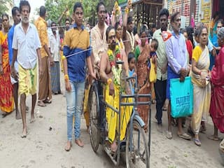 Madurai: ஜெய்ஹிந்த்புரம் வீரமாகாளியம்மன் கோயில் பங்குனி உற்சவ திருவிழா - ஏராளமான பக்தர்கள் சாமி தரிசனம்