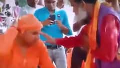 UP: Mahant in presence of police threatens Muslim women in Sitapur | India Chahta Hai