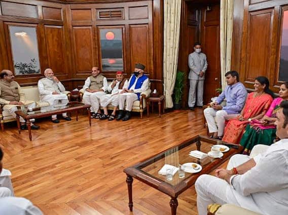 Photos: When PM Modi, Sonia Gandhi and Mulayam Singh Yadav were seen together, Lok Sabha Speaker Om Birla shared the picture
