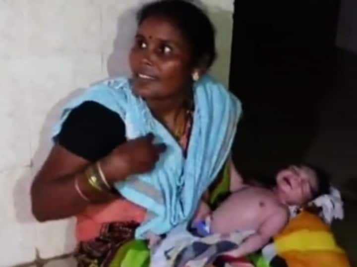 Andhra Pradesh Woman Delivers Baby Under Cellphone Light At Government Hospital Andhra Pradesh Woman Delivers Baby Under Cellphone Light At Government Hospital