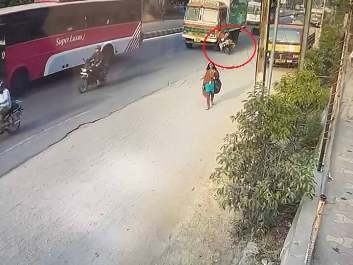 Ramanthapur Road Accident: A Woman Dies In Lorry Hits Bike Road Accident in Hyderabad Hyderabad Road Accident: రామాంతపూర్‌లో రోడ్డు ప్రమాదం - భర్త కళ్లెదుటే మహిళపై నుంచి వెళ్లిన లారీ