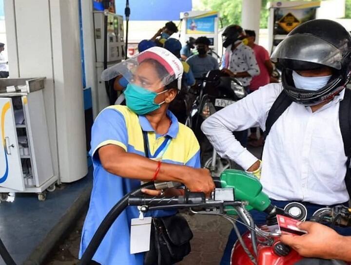 Petrol Diesel Price in Delhi Uttar Pradesh Madhya Pradesh Rajasthan Punjab Bihar Jharkhand and Chhattisgarh 12 April Petrol Diesel Price Today: पेट्रोल-डीजल पर आज कितने रुपये बढ़े? जानिए- दिल्ली, यूपी सहित तमाम राज्यों में तेल के ताजा रेट