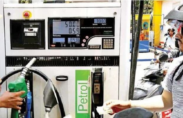 Fuel Price Hike: காங்கிரஸா? கலால் வரியா? : கடுமையான பெட்ரோல் விலை உயர்வுக்கு காரணம் என்ன? விரிவான அலசல்..