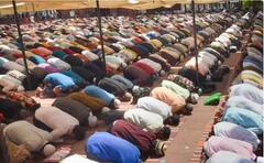 ਅੱਜ ਰਮਜ਼ਾਨ ਦੇ ਪਵਿੱਤਰ ਮਹੀਨੇ ਦਾ ਪਹਿਲਾ ਜੁੰਮਾ, ਦਿੱਲੀ ਦੀ ਜਾਮਾ ਮਸਜਿਦ 'ਚ ਨਮਾਜ਼ੀਆਂ ਦਾ ਲੱਗਿਆ ਜਮਾਵੜਾ, ਵੇਖੋ ਤਸਵੀਰਾਂ