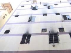 Delhi Fire: दिल्ली के आंनद पर्वत की फैक्ट्री और आजाद मार्केट की दुकानों में लगी आग, मौके पर मौजूद फायर ब्रिगेड