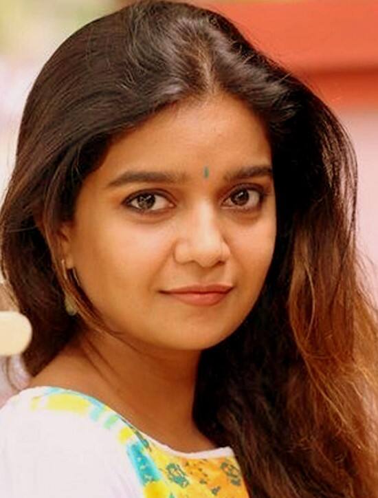 உலர்ந்த மேகத்தைக் கொண்டு நிலவின் கறை துடைப்பேன்