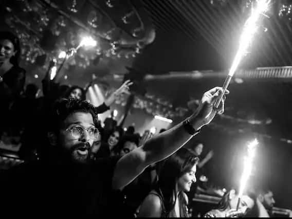 Fantastic birthday party for Allu Arjun, wife Sneha also seen in the photo