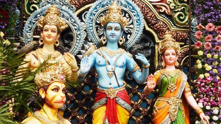 रामलला के प्रधान पुजारी आचार्य सत्येंद्र दास ने कहा कि इस बार रामनवमी के साथ जो भोग लगाने की व्यवस्था है वो बहुत ही दिव्य है. क्योंकि इस बार 56 प्रकार के भोग भगवान को लगाया जाएगा. इस बार की रामनवमी भव्य होगी. क्योंकि 2 सालों से कोरोना की वजह से श्रद्धालु अयोध्या नहीं आ पाए थे.