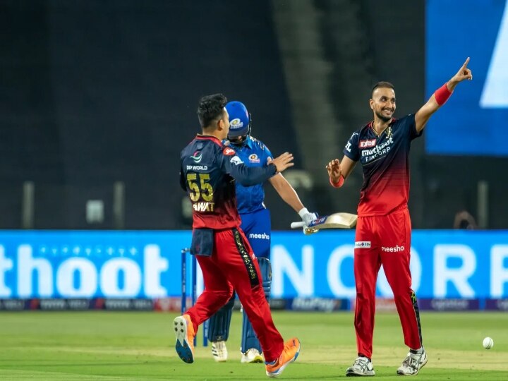 MI vs RCB Score: தனி ஆளாக அசத்திய சூர்யகுமார் யாதவ்..! பெங்களூருக்கு 152 ரன்கள் இலக்கு..!