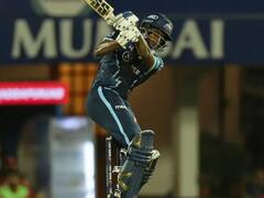 PBKS vs GT: डेब्यू मैच के दौरान टॉयलेट चला गया गुजरात का खिलाड़ी, मैदान पर इंतजार करती रह गईं दोनों टीमें