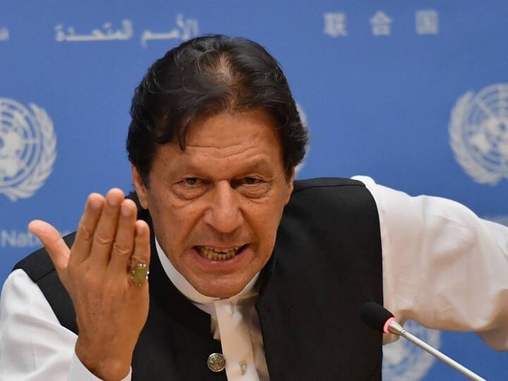 Pakistan News imran khan no confidence vote address nation Imran Appreciate India आज इम्रान खान सरकारची संसदेत कसोटी! भाषणात भारताचं कौतुक, म्हणाले, भारत एक स्वाभिमानी देश...