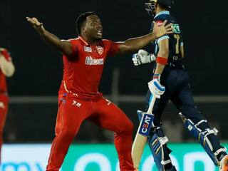 PBKS vs GT: पंजाब किंग्स की हार के बाद ओडियन स्मिथ को ट्रोल करने लगे लोग, यह वीडियो देख नहीं रोक पाएंगे हंसी