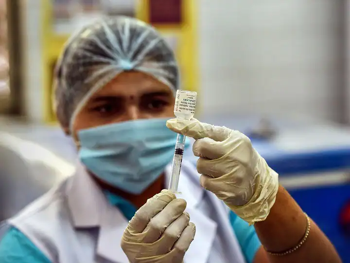 Precaution Dose: Service Charge Capped At Rs 150, 18-59 Age Group To Receive Same Vaccine As Previous Jabs Precaution Dose: Service Charge Capped At Rs 150, 18-59 Age Group To Receive Same Vaccine As Previous Jabs