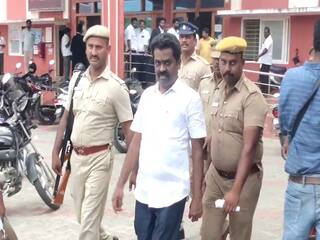 திண்டுக்கல் : கல்லூரி மாணவிகளுக்கு பாலியல் தொல்லை அளித்த வழக்கு:  தாளாளர் ஜோதிமுருகன் நீதிமன்றத்தில் சரண்