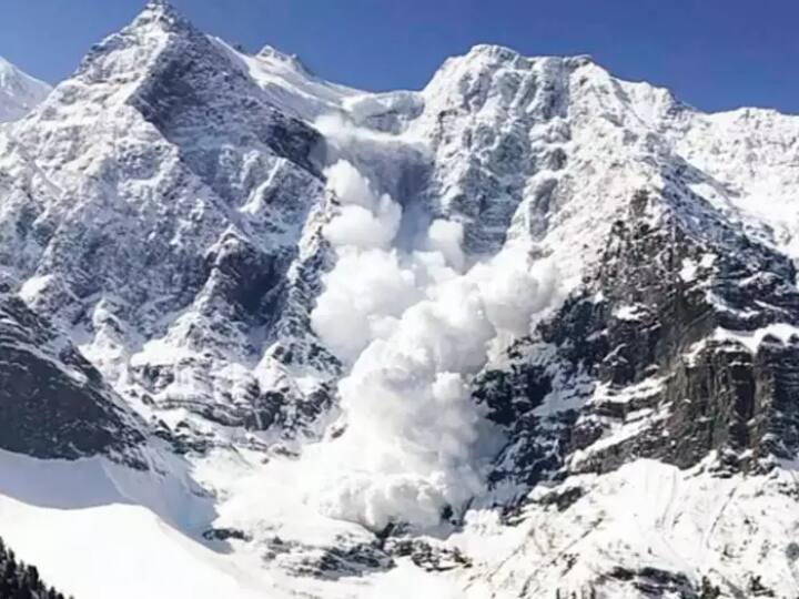 Red alert of heat issued in Uttarakhand till 12 April there is danger of avalanche ANN Uttarakhand News: उत्तराखंड में 12 अप्रैल तक गर्मी का रेड अलर्ट, हिमस्खलन का बढ़ा खतरा, एडवाइजरी जारी
