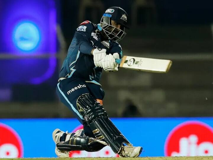 ipl 2022 Rahul Tewatia record Hitting a six off the final ball with 5 or 6 runs required PBKS vs GT PBKS vs GT: महेंद्र सिंह धोनी और ड्वेन ब्रावो की स्पेशल लिस्ट में शामिल हुए राहुल तेवतिया, नाम किया यह खास रिकॉर्ड