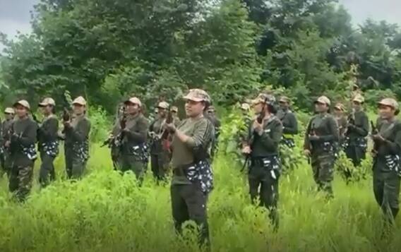 Chhatisgarh News: बस्तर की 'शेरशाह' हैं ये महिला कमांडो, मुठभेड़ में नक्सलियो को दे रही मुहतोड़ जवाब