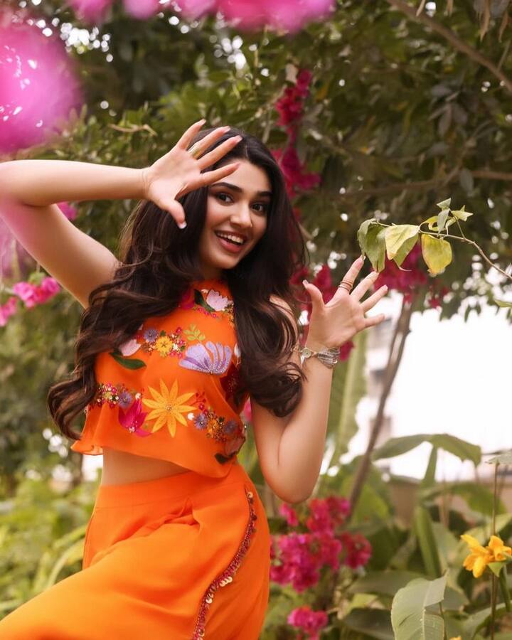 కృతిశెట్టి ఫొటోలు (Photo Courtesy: Krithi Shetty Instagram)