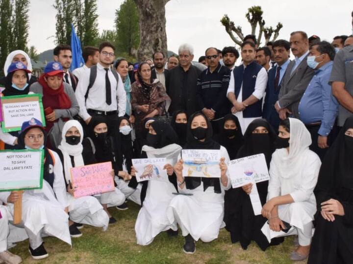 झील संरक्षण और रखरखाव प्राधिकरण (LCMA) के उपाध्यक्ष बशीर अहमद भट ने कहा कि डल और निगीन झीलों के साथ, जम्मू-कश्मीर सरकार ने एशियाई विकास बैंक (ADB) की मदद से वूलर झील के संरक्षण के लिए एक परियोजना की भी परिकल्पना की है. झील के किनारे एक पैदल मार्ग बनाने का प्रस्ताव है जो वूलर की सुंदरता को बढ़ाएगा और साथ ही साथ अतिक्रमण को रोकने में भी मदद करेगा.