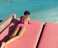 DDLJ में काजोल के सामने ये हसीना छीन ले गई सारी लाइमलाइट, 49 की उम्र में भी लगती हैं काफी हसीन