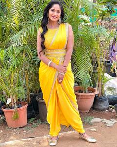 c/o Anasuya Tejaswini Gowda Photos: పసుపురంగు డ్రెస్సులో అందమైన కోయిలమ్మ