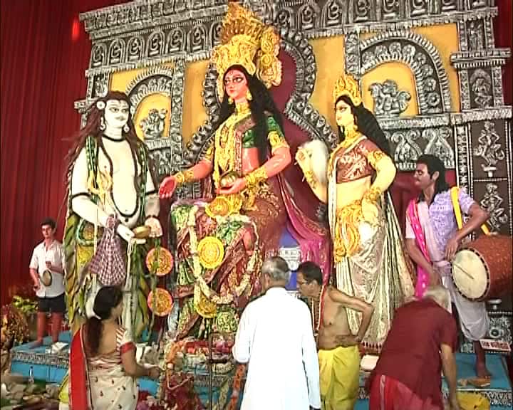 উত্তর কলকাতার বিদ্যাসাগর স্ট্রিটের পাল পরিবারেও ধুমধাম করে পালিত হয় অন্নপূর্ণা পুজো। (তথ্য ও ছবি- সঞ্চয়ন মিত্র)