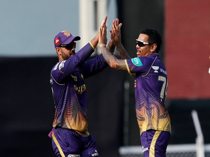 KKR vs DC Score: பிரித்வி, வார்னர், ஷர்துல் அதிரடி...! கொல்கத்தா அணிக்கு 216 ரன்கள் இலக்கு...!