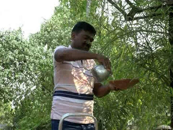मागील तीन वर्षा पासून गोंदिया शहरातील बागेत तसेच शासकीय कार्यालय, मंदिरं ,विश्राम गृह ,वसाहतीतील झाडांवर हे मातीचे पाणवठे लावण्यात येतात.