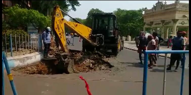 Hooghly News: landslide repairing at chandannagar, know in details Hooghly News: চন্দননগরে ধস মেরামতি করতে গিয়ে দেখা মিলল সুড়ঙ্গর, কী রয়েছে সেখানে?
