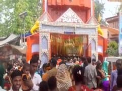 Kasganj Chaitra Navratri: नवमी पर चामुंडा माता के दरबार में दिखी भक्तों की भारी भीड़, 120 साल पुराना है मंदिर 