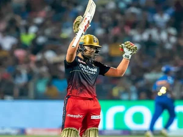 IPL 2022: Know who is rcb opener anuj rawat and its cricket career મજબૂત મુંબઇને 22 વર્ષના યુવાએ હરાવી દીધી, જાણો કોણ છે IPLમાં ધમાલ મચાવનારો આ અનુજ રાવત ?