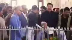 Pakistan Crisis: PM candidate Shahbaz Sharif raises 'Kashmir Issue' before making govt | ABP News