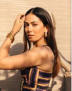 धूप में और निखरा मीरा कपूर का रूप, देखने के अंदाज़ पर फिदा हुए लोग